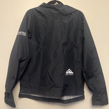 Nike women  s trail jacket, XS, black NWT windbreaker running