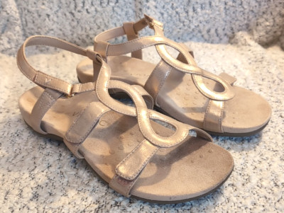 Vionic Women's Jodie Back Strap Arch Support Sandals US Size 8 TVW5391 Metallic