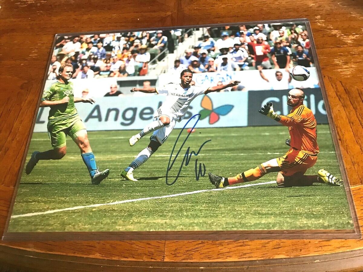 Giovani Dos Santos, Los Angeles Galaxy, signed, autographed, Soccer 8x10 Photo, Coa with the Proof Photo will be included Giovani Dos Santos, Los Angeles Galaxy, signed, autographed, Soccer 8x10 Photo, Coa with the Proof Photo will be included