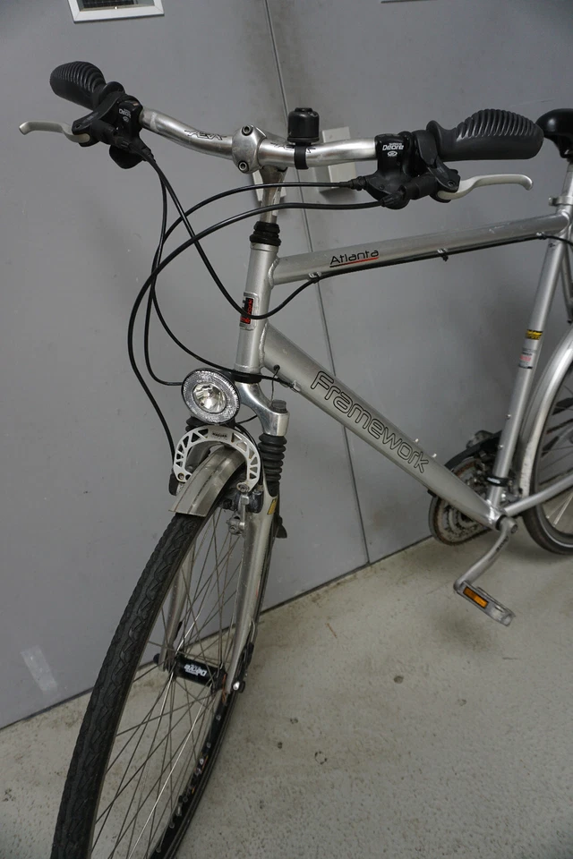 Framework Atlanta Herren Fahrrad Rad Aluminium silber 28 Zoll oldschool (A23-409 - Bild 2 von 4