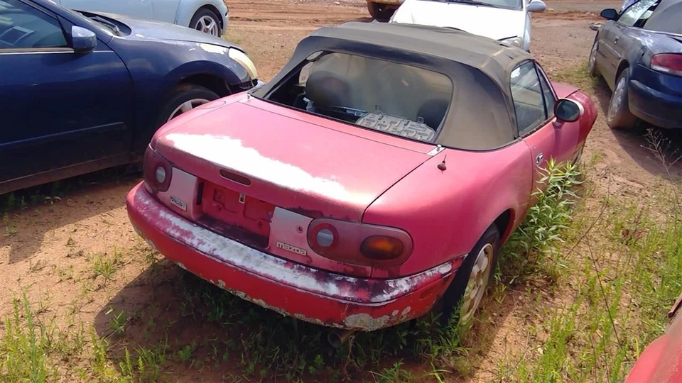 Radiador compatible con 90-93 MAZDA MX-5 MIATA 237069 Foto 3 de 4