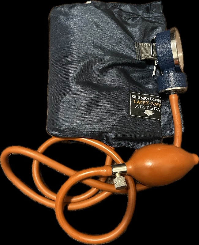 2 Adult 1 Kids Sphygmomanometer, 1 Prestige Medical Stethoscope
