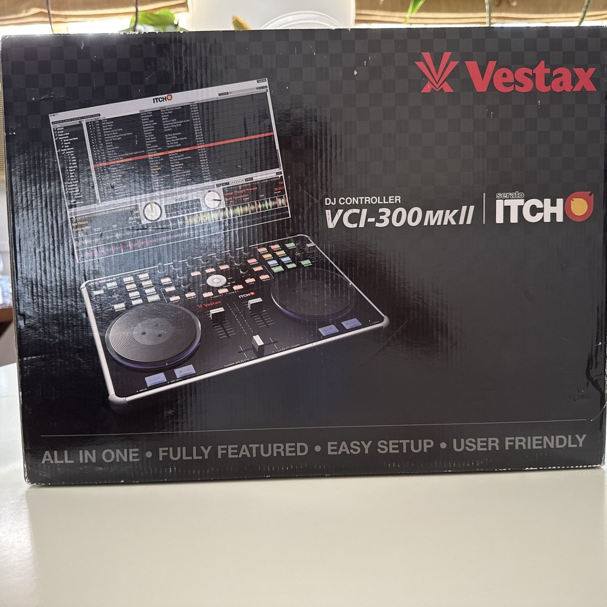 Vestaxs Itch VCI-300 赤白コード付き 2]今が一番お買い得！VESTAX DJコントローラー「VCI-300 MK II