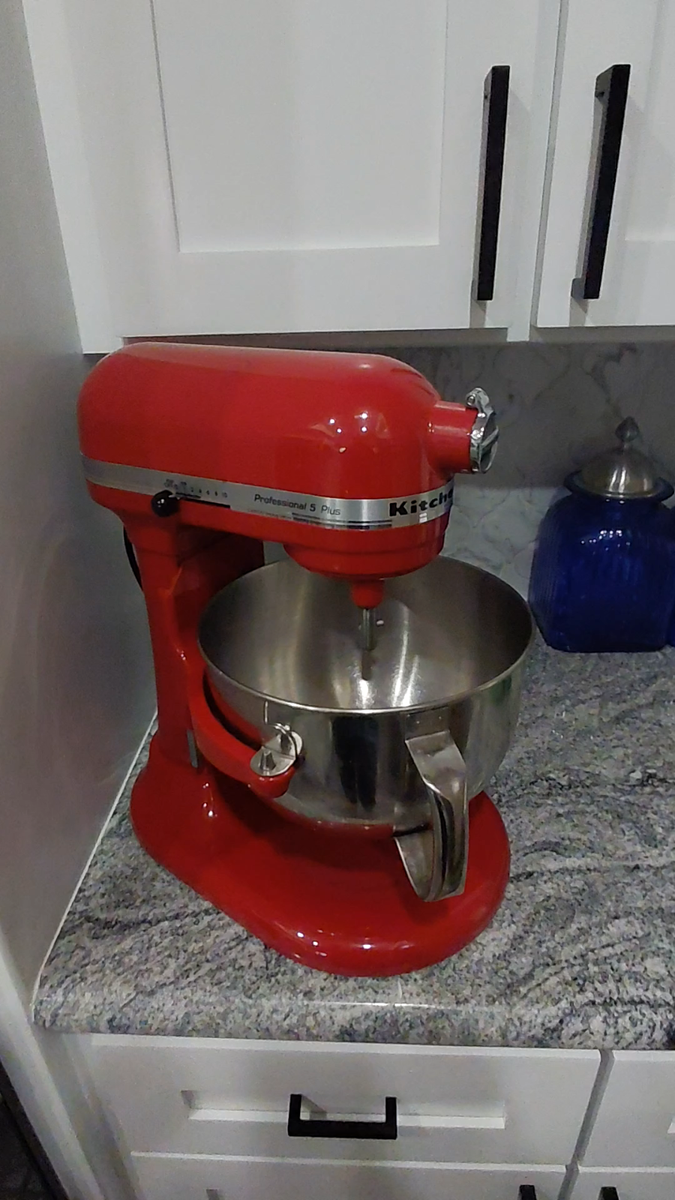 KitchenAid Professional 5 Plus Series 5 Quart Bowl-Lift Stand