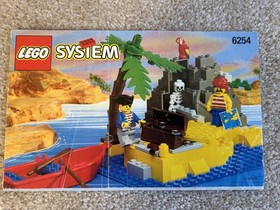 LEGO SET 6254 Pirates Rocky Reef  Complete with Instructions
