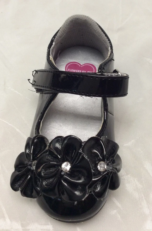 Zapatos planos I Love Yokids niñas Little Claudia, negros, EE. UU. 5, EUR 21, precio de venta sugerido por el fabricante 52 USD Foto 3 de 4