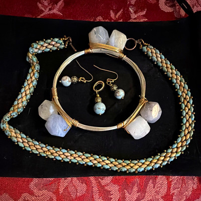 Gold  Tone Blue Beige turquoise Metal Necklace Earrings Bracelet Jewelry 