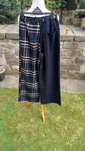 Topshop Navy Blue Patterned Wide Leg Autumn/ Winter Trousers (4) - Picture 5 of 5