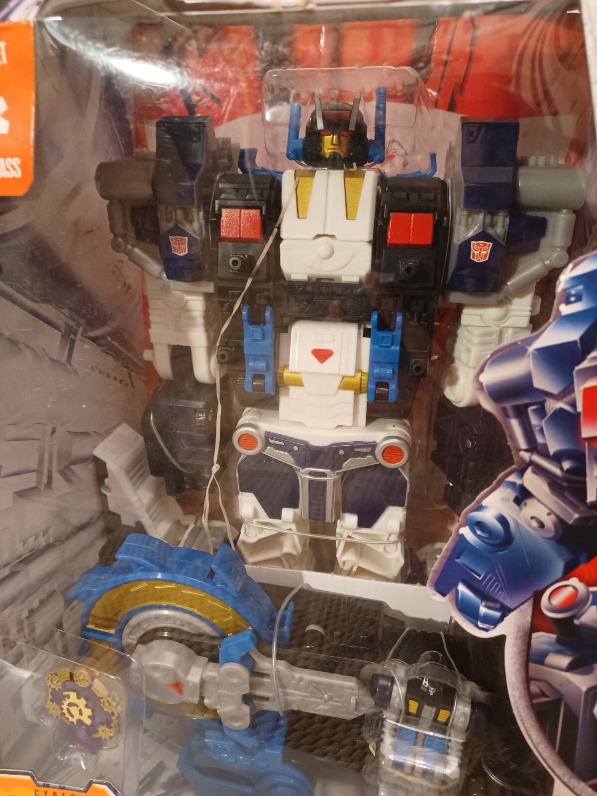 Hasbro Transformers Cybertron Leader Class Metroplex With Drill Bit