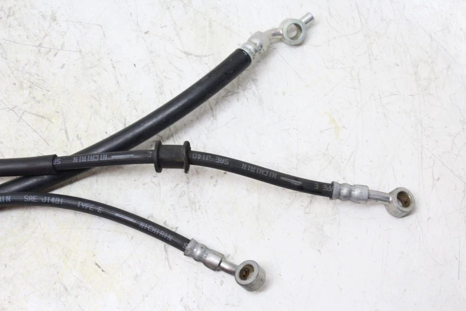 Suzuki GSXR 750 2008 OEM pinzas de freno delanteras mangueras líneas Foto 3 de 4