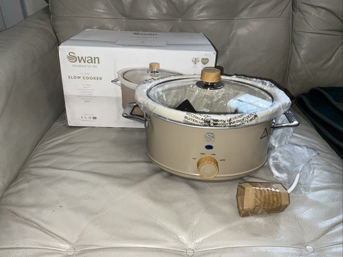 Swan Nordic Slow Cooker Oatmeal Colour 3.5L Family Capacity Cooking SF17021OAT - Picture 2 of 4