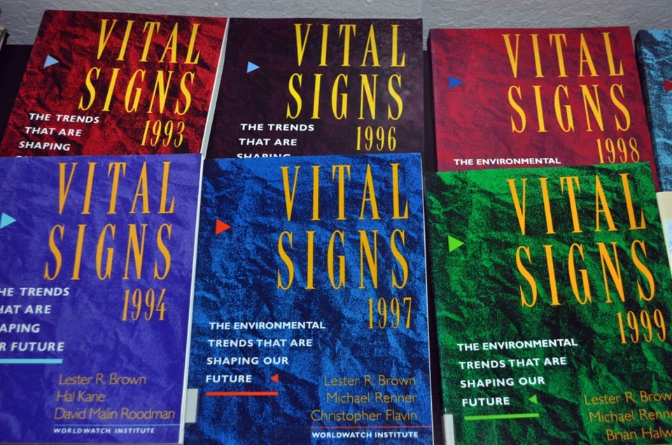 Worldwatch. VITAL SIGNS 1993-2007: Environmental Trends. United Nations Yearbook - Image 2 of 4