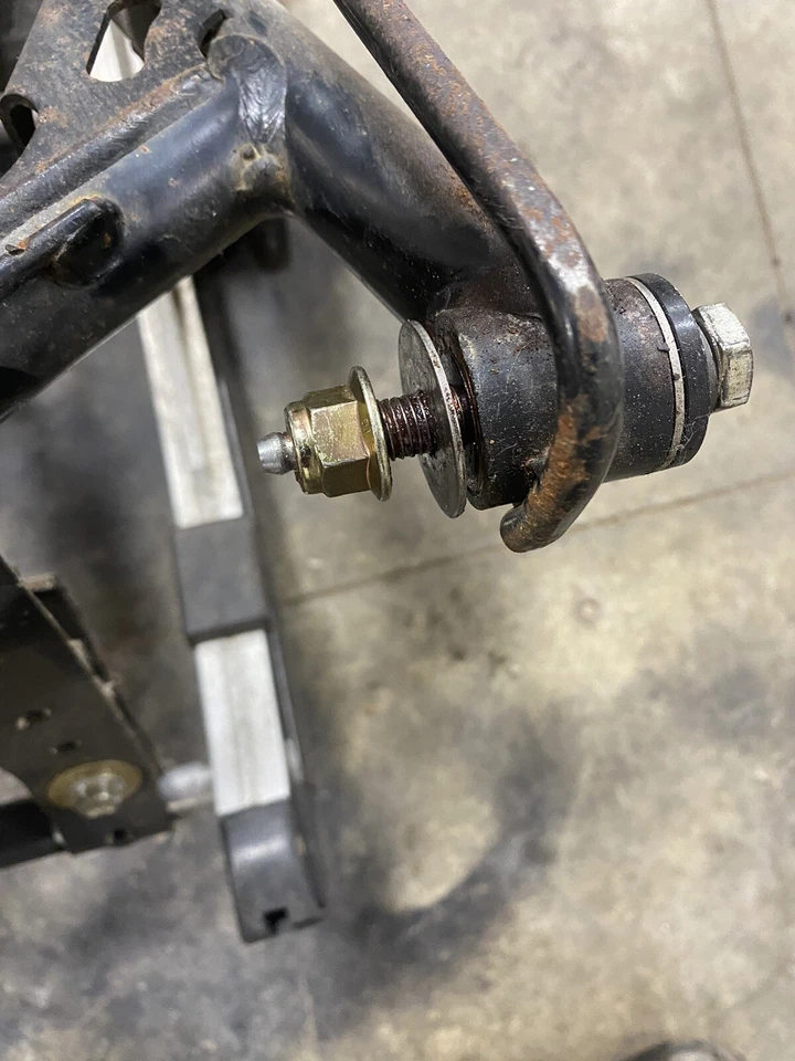 Brazos de rieles de deslizamiento de suspensión trasera Ski Doo MXZ 800R XP 129 LONGITUD EXTENDIDA Foto 4 de 4