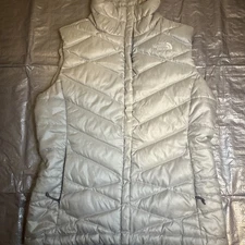 The North Face Small 550 Goose Down Vest Jacket Zip Up Outdoor