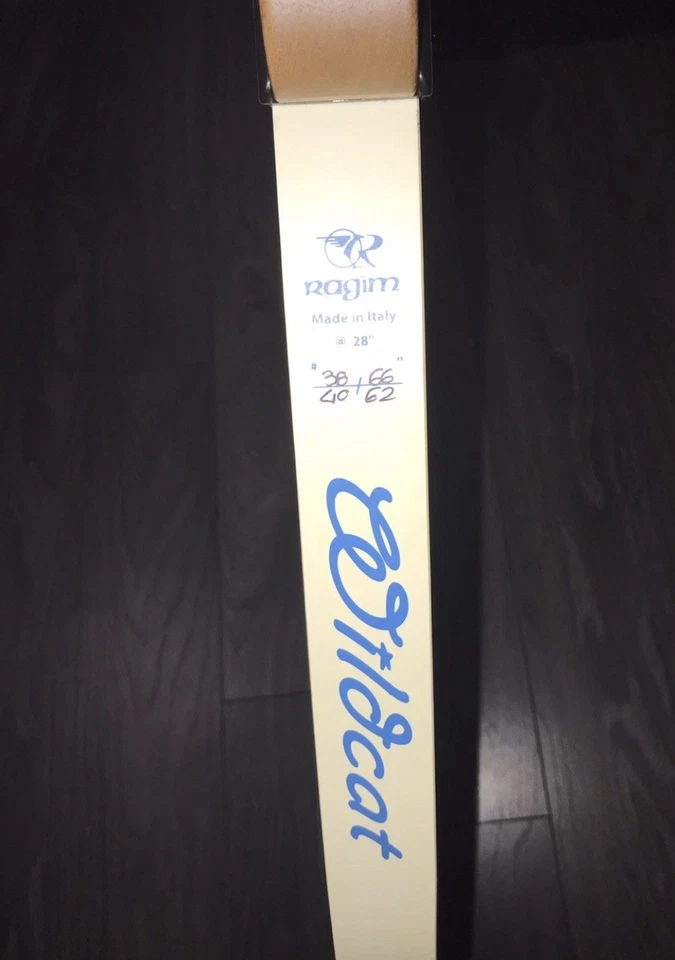 Arco recurvo Ragim Archery 58 WILDCAT hecho en Italia para diestros con cuerda Foto 4 de 4