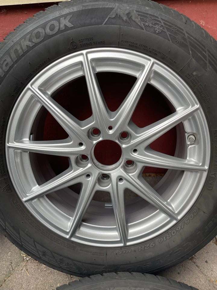 Mercedes A1774011100 Alufelgen Winterräder CLA 118 A177 B247 Klasse 205/60 R16 - Bild 4 von 4