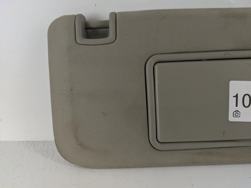 2007-2009 Saturn Aura Passenger Sun Visor Mirror Right Sunvisor Grey KX0CZ - Image 4 of 4