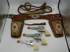 Vintage Kilgore Ranger No. 42 Toy Cap Gun Set  Kusan 272 All Fair Condition