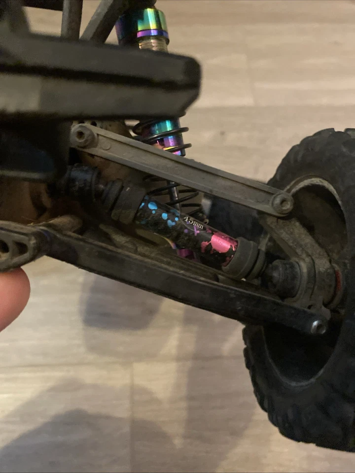 Traxxas Rustler 4x4. Upgraded Motor, Servo, Shocks, And Front And Rear Axles.￼ - Image 3 of 4