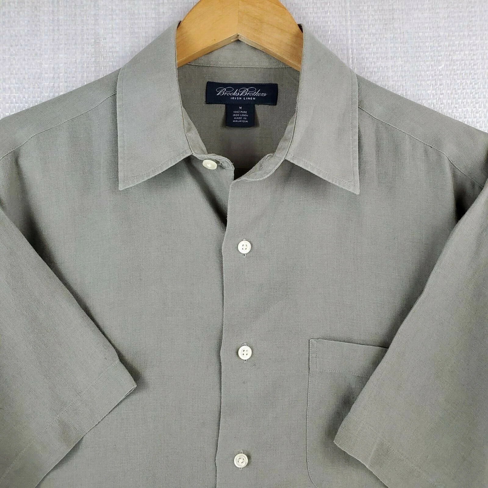 BROOKS BROTHERS 100% Irish Linen Medium Gray Short Sleeve Mens Button Down Shirt
Opens in a new wind