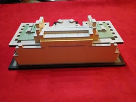 LEGO ARCHITECTURE: Imperial Hotel (21017)  - complete, no box, no instructions
