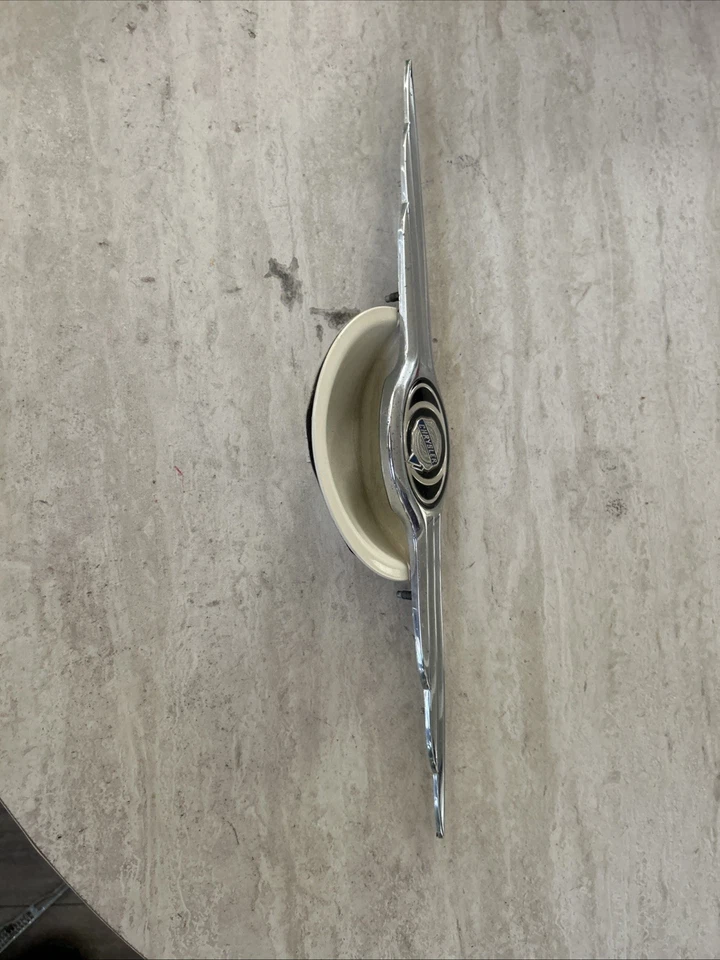 PT Cruiser 2005-10 convertible maletero escotilla manija emblema perla sin alimentación Foto 3 de 4