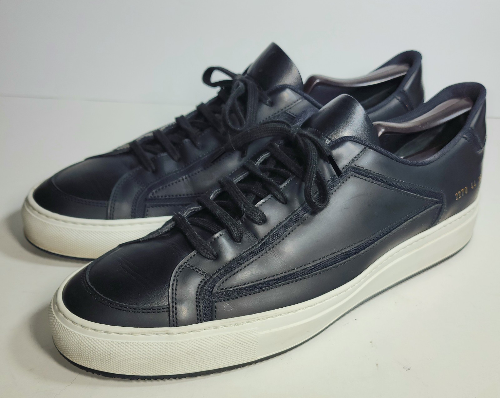 SAOLA Common Projects Scarpa Achille bassa pelle nera suola bianca uomo EU 44 US 11