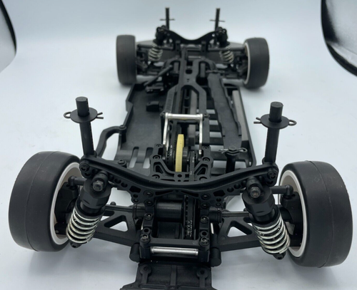 For parts Cyclone Hot Bodies chassis only - Picture 4 of 17