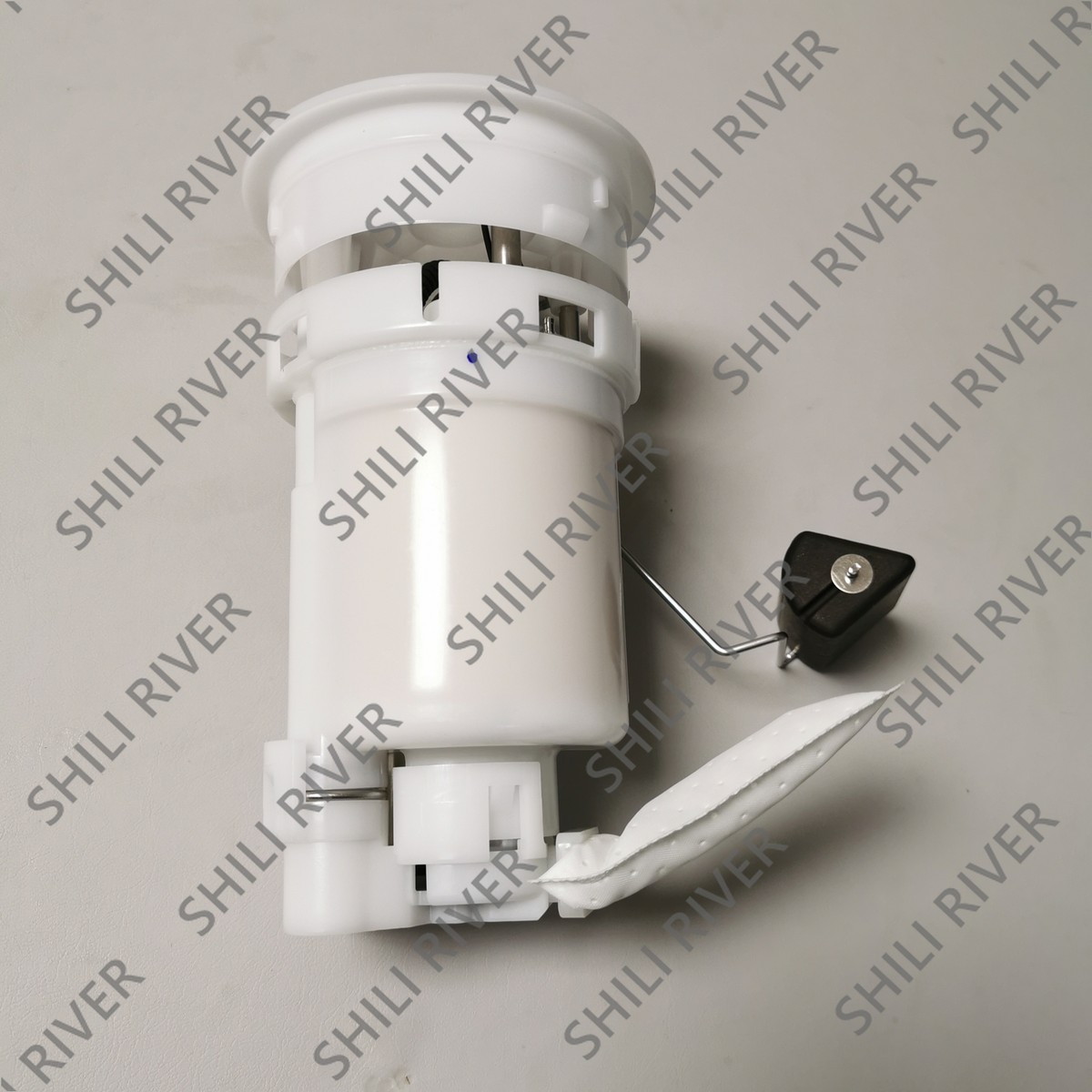 Fuel Pump Assembly 77020-28030 for Toyota Alphard Alphard Previa