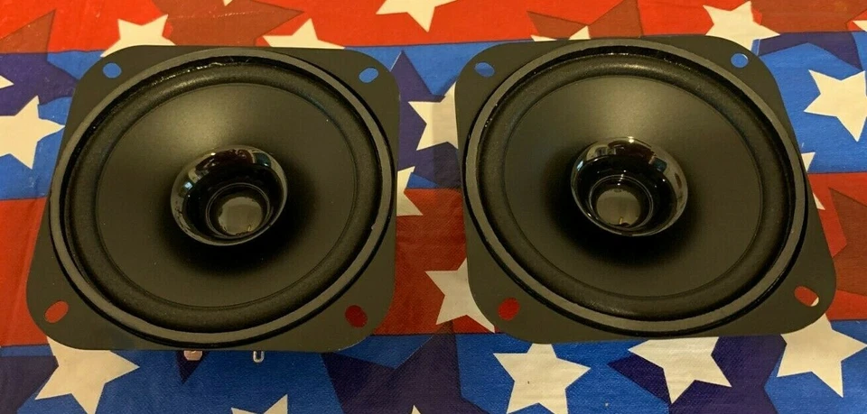 ALTAVOCES EXCAVADORA TRACTOR KUBOTA UTV-S PAR x2 R+L T1155-72620 RTV-X-1100 M KX U Foto 2 de 4