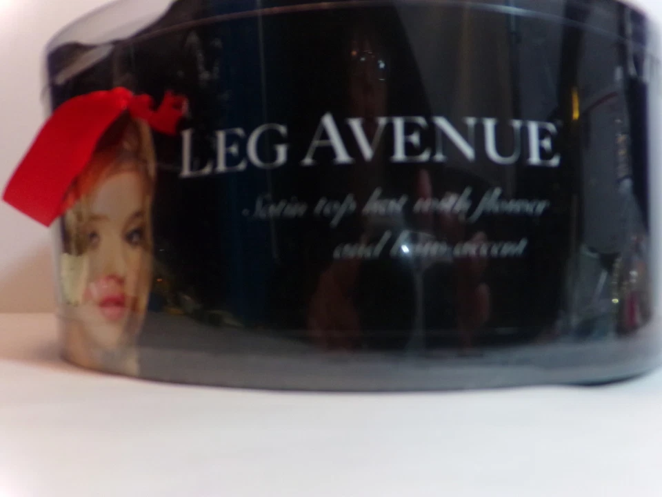 Nuevo disfraz Leg Avenue negro satinado sombrero con flores y moño Foto 4 de 4