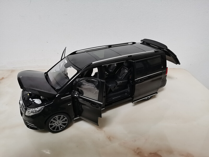 Mercedes benz 1:18V260L Vクラス MPV モデル 1/18 Scale Mercedes-Benz V-Class V260L MPV Black Diecast Car