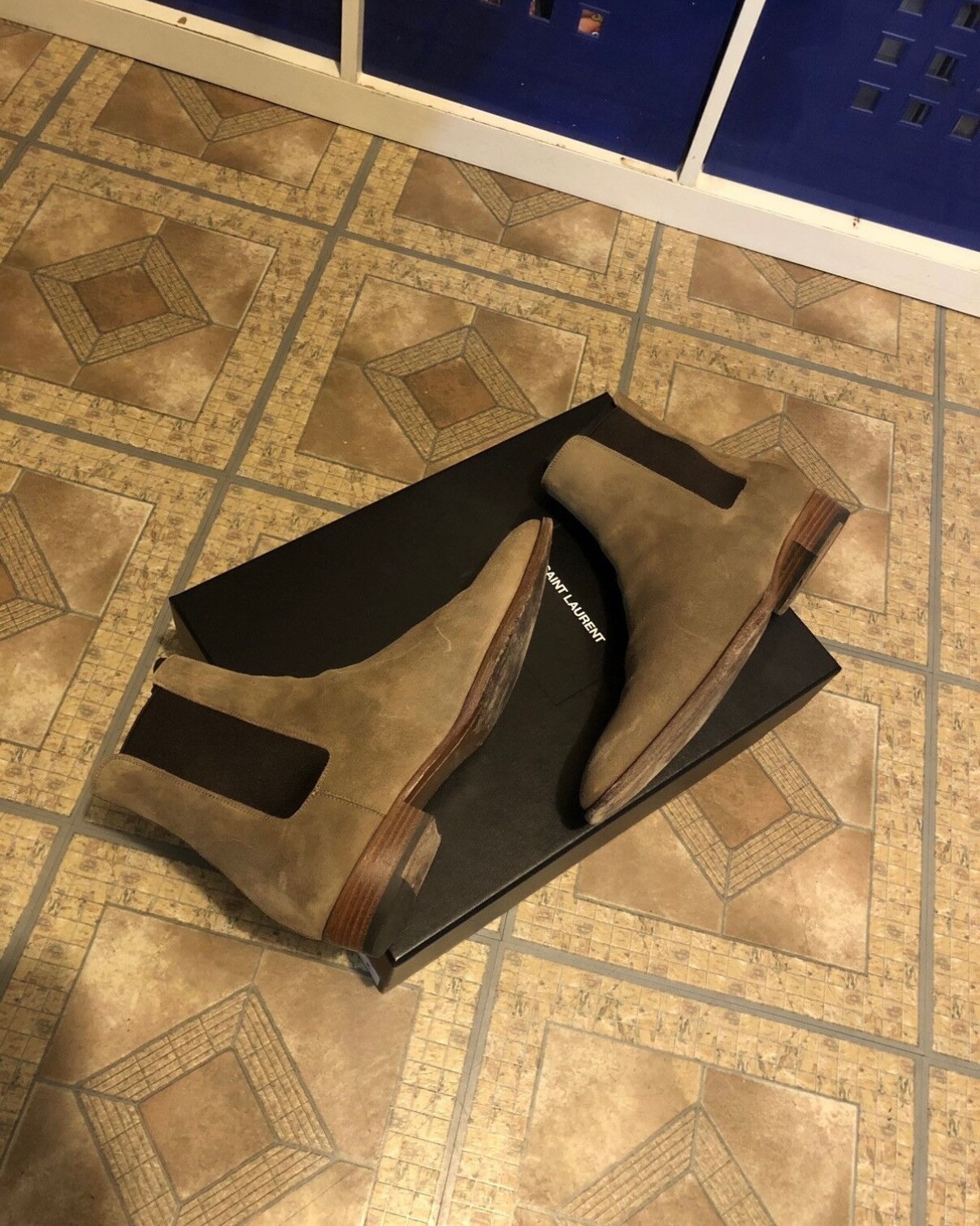 Saint Laurent Paris scamosciato Soho Sigaro beige Chelsea taglia US 8 5 (41 5) MSRP $945