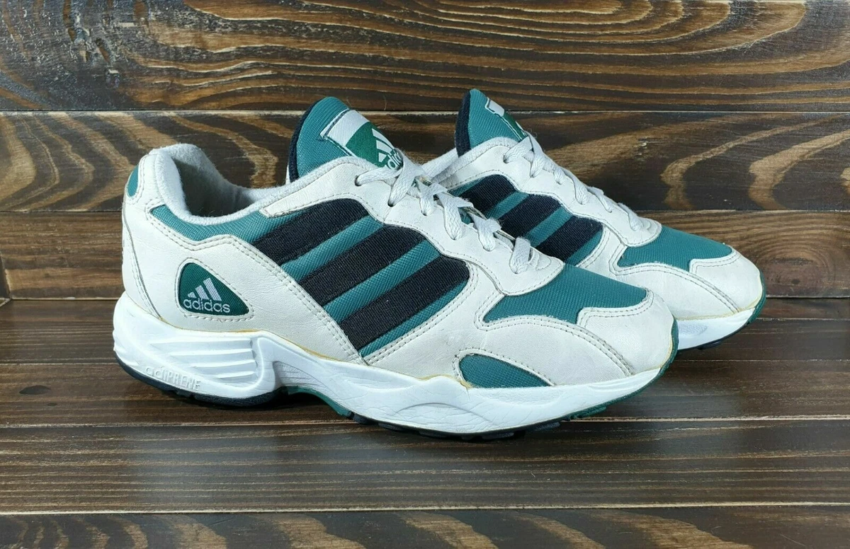 Adidas verte et clearance blanche