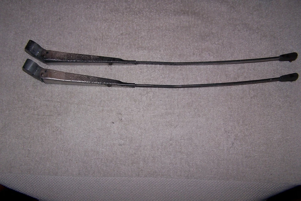 Chevy GMC S10 S15 1983-93 JIMMY BLAZER PAR 2 BRAZOS LIMPIAPARABRISAS DELANTEROS Foto 2 de 4