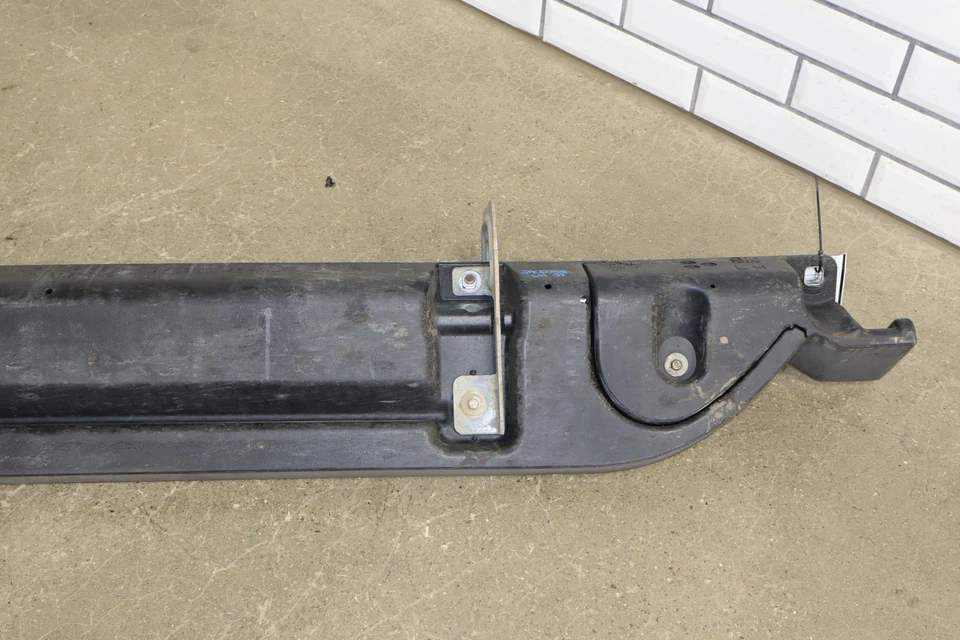 07-14 Chevy Suburban Driver tabla de correr texturizada izquierda/escalón lateral Foto 4 de 4