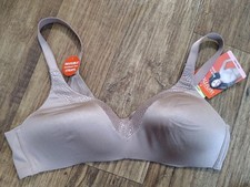 Warner's Wire Free Bra Nude Back to Smooth Lift Women's Size 38B 01275 Wireless