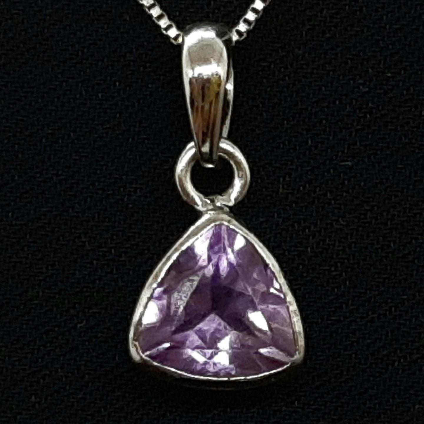 World Class 2.50ctw Amethyst 925 Sterling Silver Pendant