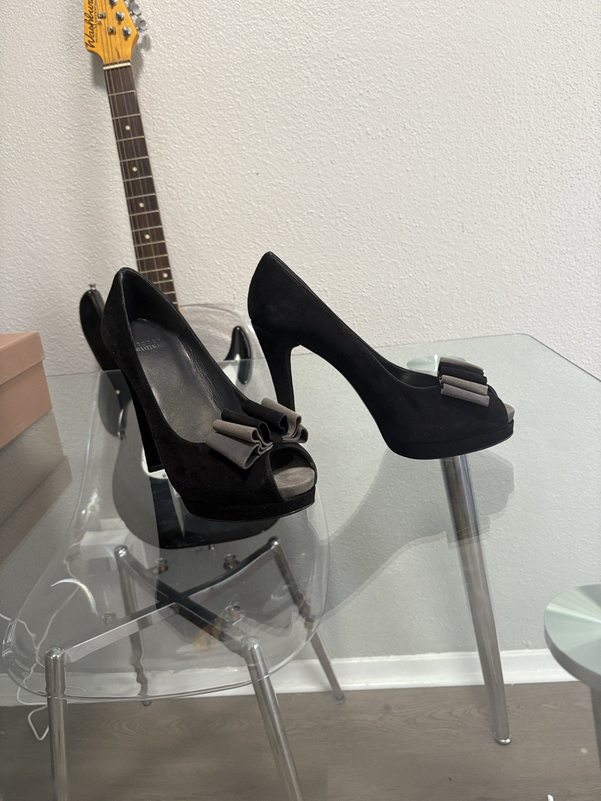 Stuart Weitzman Platform Heel Moda Black Suede Pumps Peep Toe Bow Size 9