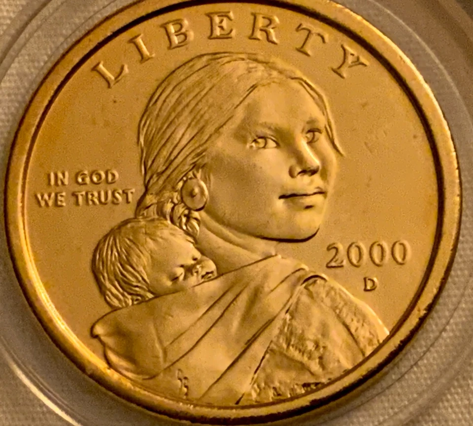 Rare 2000-D Sacagawea Dollar • Mint Errors • Die Gouge, Pits & Chip in Eye - Image 3 of 4