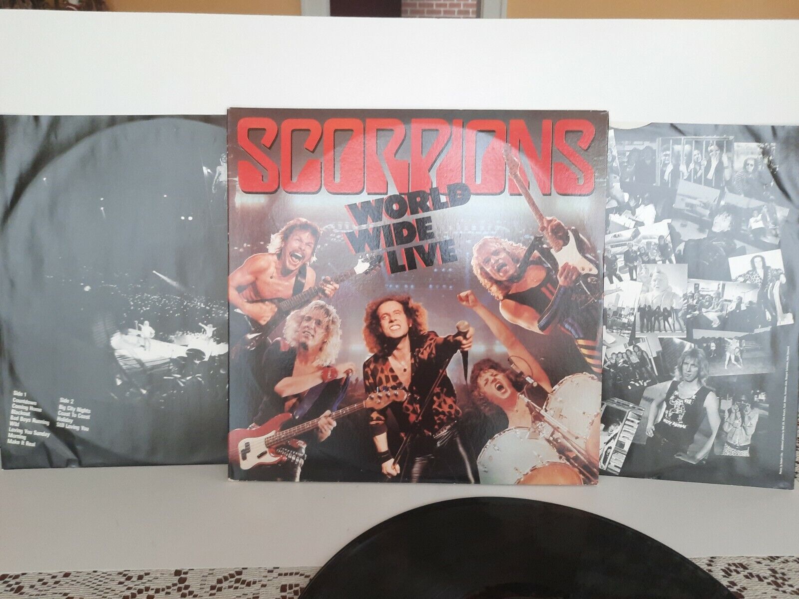 Scorpions 2 LPs "World Wide Live" 1985 Mercury 422-824 344-1 M-2 Metal VG