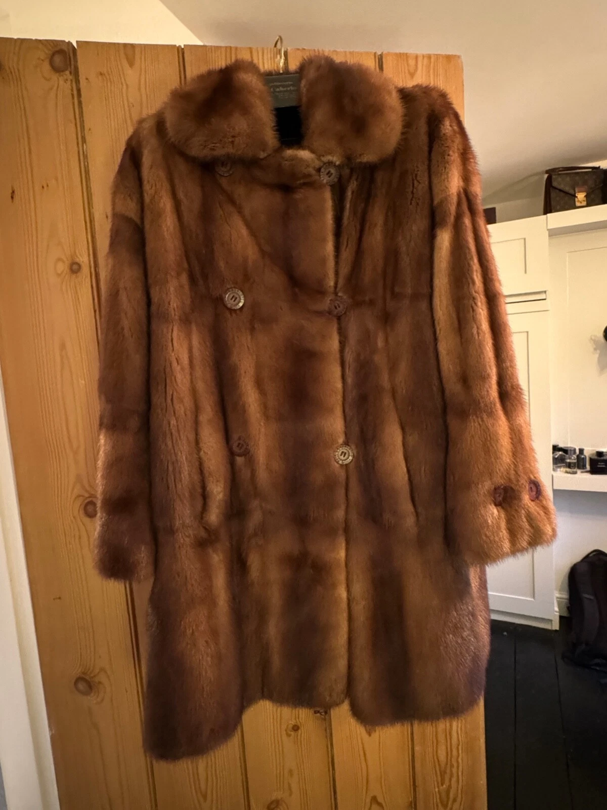 Picture 2 of 4
