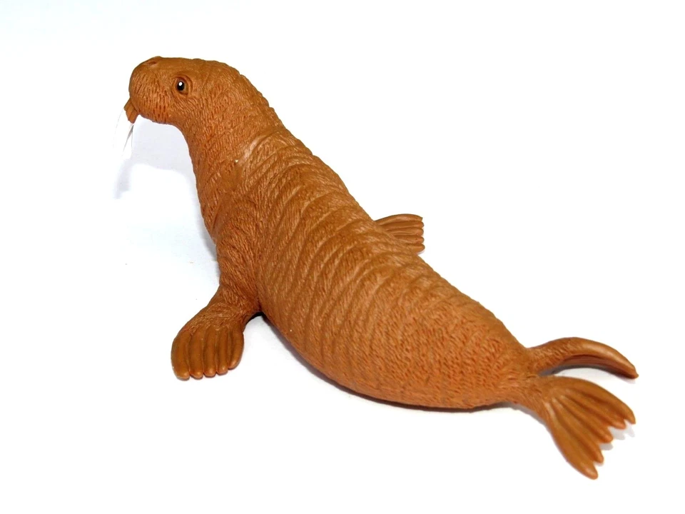 Figura de plástico PVC morsa de 5" realista pintada a mano bellamente detallada Foto 4 de 4