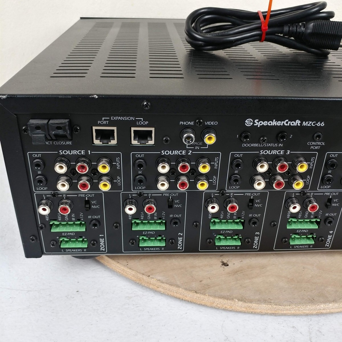 SpeakerCraft MZC-66 12 通道6 区域功率放大器适用于零件/维修读 SpeakerCraft MZC-66 12 通道6 区域功率放大器适用于零件/维修读