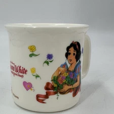 Vintage Snow White Plastic Selandia 91355 Cup Mug The Seven Dwarfs 8oz Disney