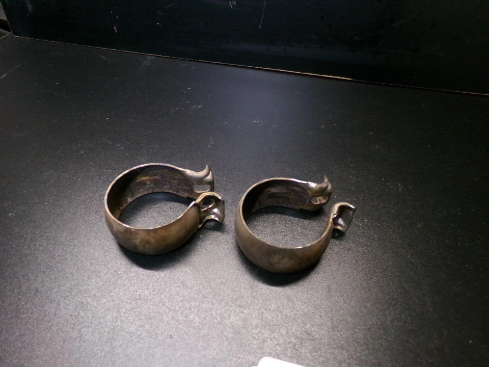 Abrazadera silenciador escape 2 piezas 0004901241 06-11 Mercedes Benz W164 ML350 ML500 Foto 2 de 4