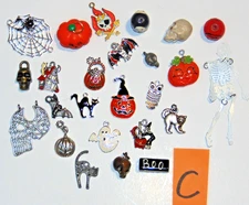 Vintage-Mod 25 Piece HALLOWEEN Pendants Charms Craft Jewelry Making Lot C