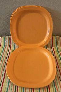Tupperware Microwave Reheatable Luncheon Plates 7 3/4” Orange Set of 4