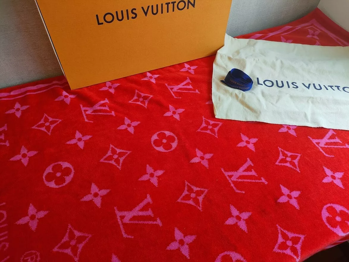 lv beach towel