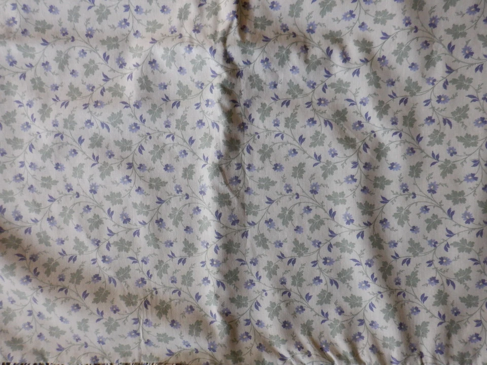 Laura Ashley "Josephine" Ruffled Green Blue Pillow Shams (2) ~ VGUC - Image 3 of 4
